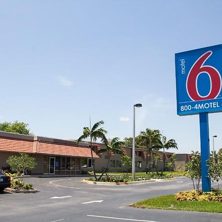 דוראל Motel 6-Miami, Fl מראה חיצוני תמונה